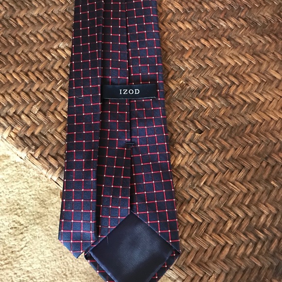 Izod Tie - Picture 2 of 5